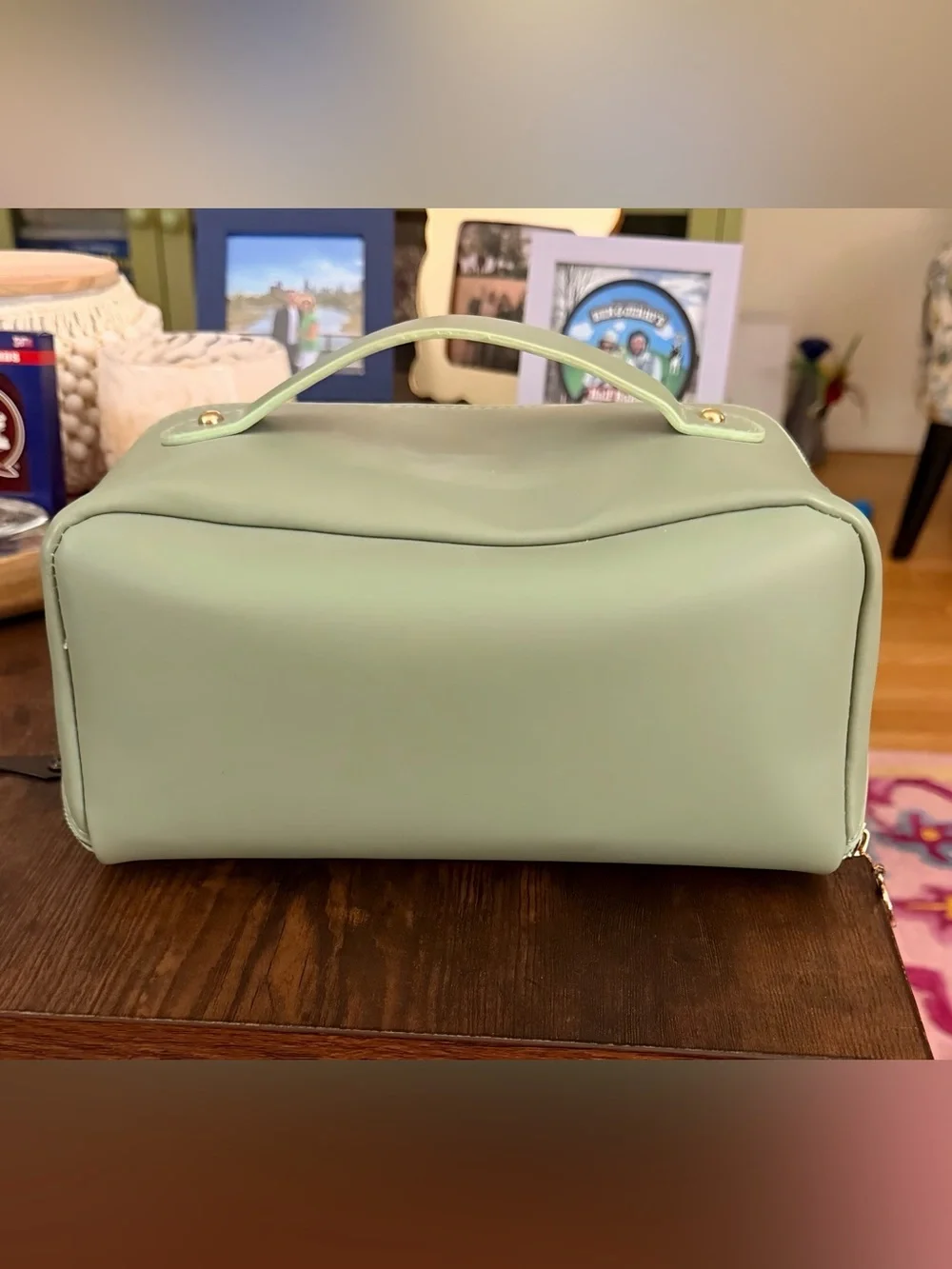 Large Capacity Vegan Leather Travel Makeup Bag – Mint / Sage Green